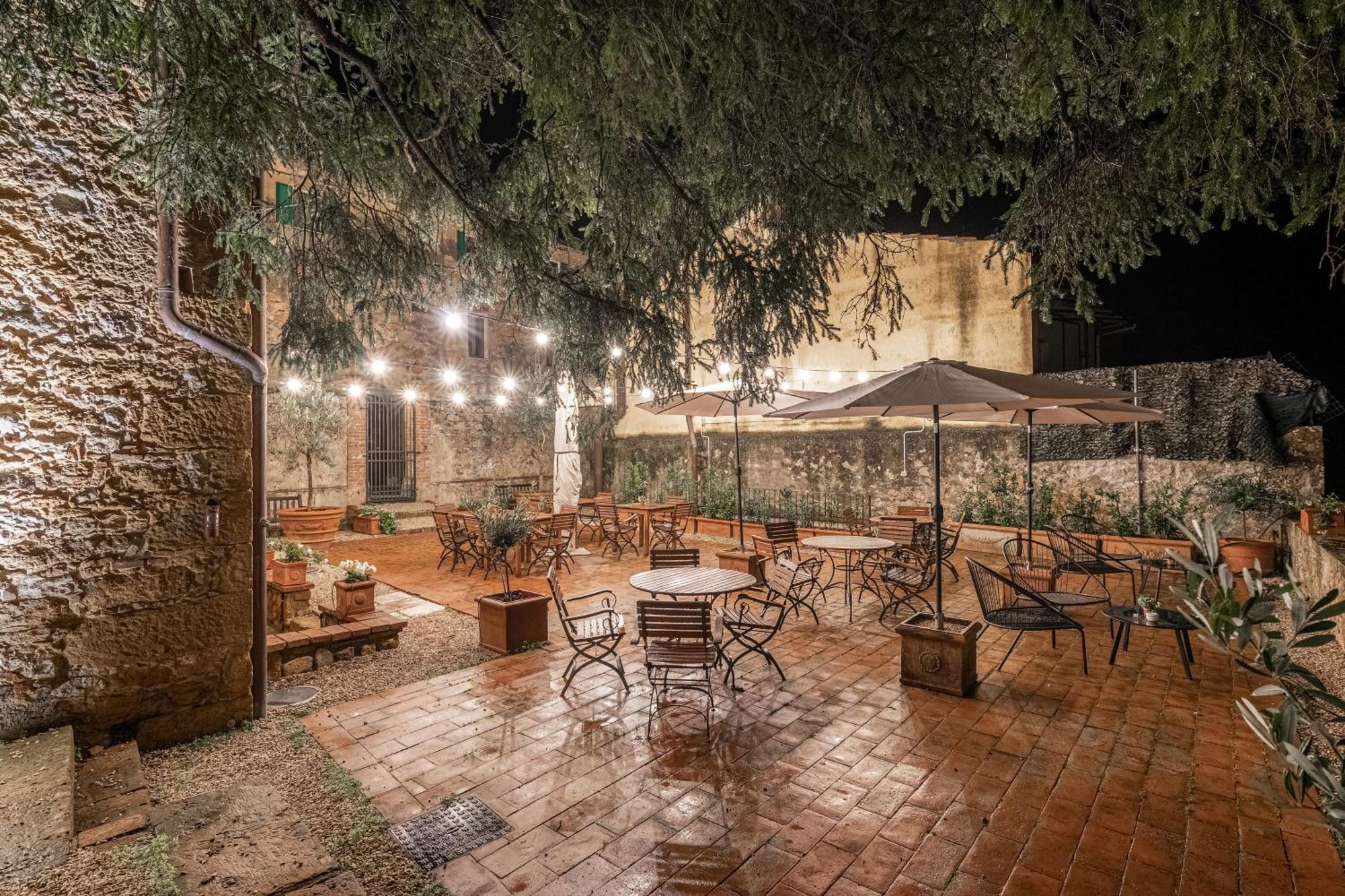 Palazzo Brandano Hotel Petroio Exterior foto